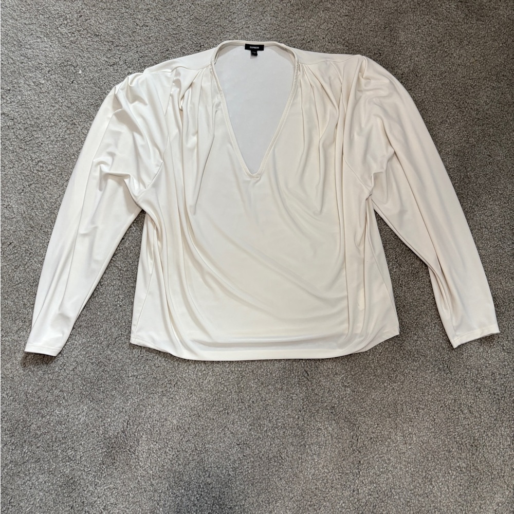 Express Cream Long Sleeve V-Neck Top